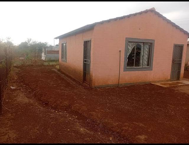 2 BEDROOM HOUSE FOR SALE IN SOSHANGUVE SOUTH